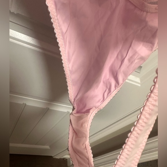 Savage X Fenty Pink Lace Thong Bodysuit Size M NWT - Picture 7 of 9